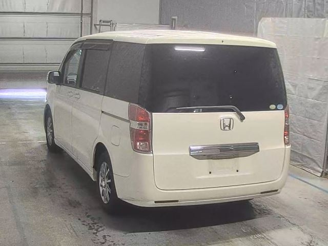 HONDA STEP WAGON 2010