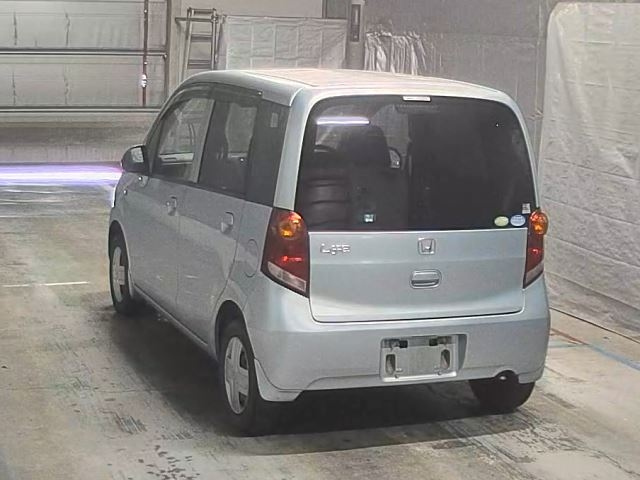 HONDA LIFE 2010