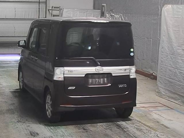 DAIHATSU TANTO 2012