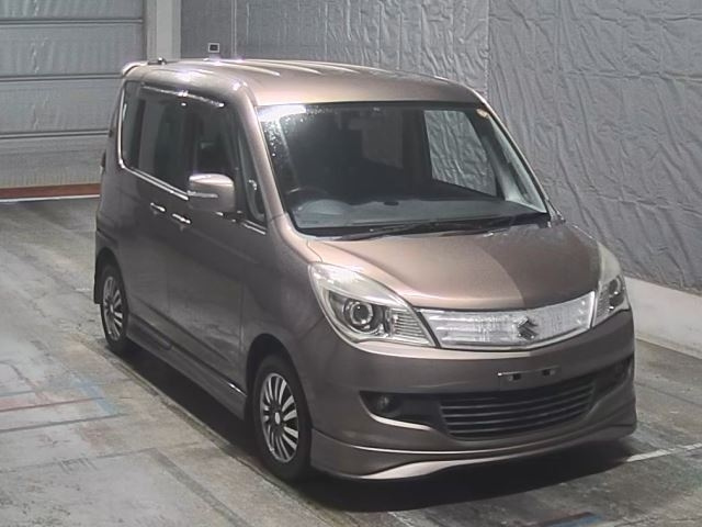 SUZUKI SOLIO 2011
