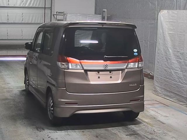 SUZUKI SOLIO 2011
