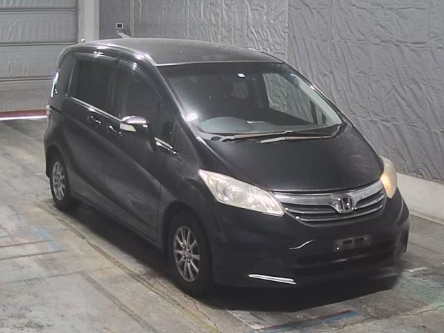 HONDA FREED 2012