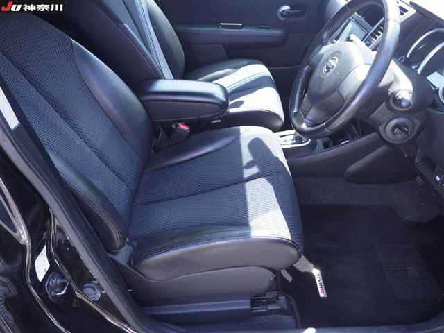 NISSAN TIIDA 2011