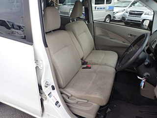 DAIHATSU MOVE 2014