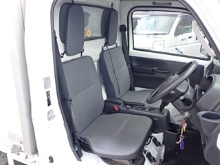 NISSAN CLIPPER TRUCK 2016