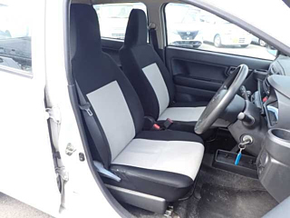 DAIHATSU MIRA E S 2020