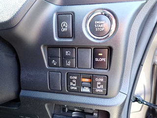TOYOTA NOAH 2019
