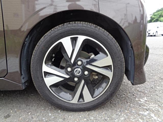 NISSAN ROOX 2020