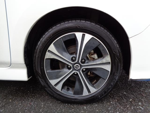 NISSAN LEAF 2019
