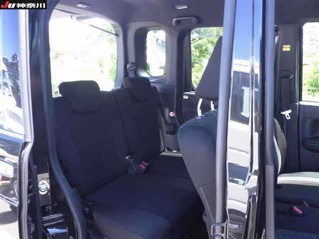 DAIHATSU WAKE 2016