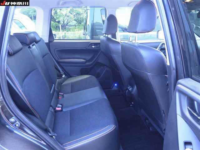 SUBARU FORESTER 2017