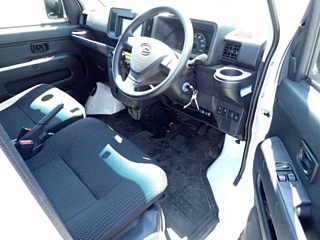 DAIHATSU HIJET VAN 2019