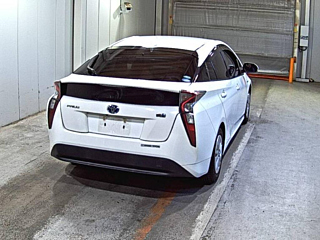 TOYOTA PRIUS 2017