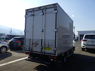 NISSAN ATLAS 2013