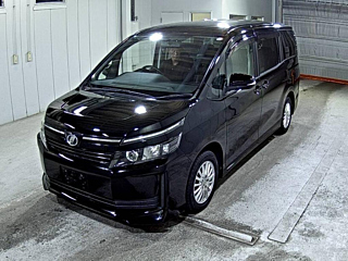 TOYOTA VOXY 2014