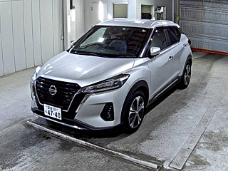 NISSAN KIX 2020