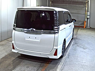 TOYOTA VOXY 2020