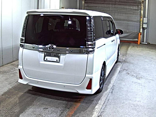 TOYOTA VOXY 2021