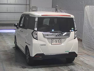 TOYOTA TANK 2017