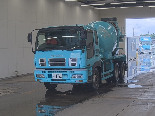 ISUZU GIGA 2009