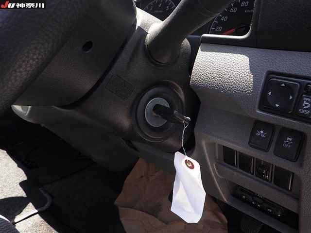 NISSAN CARAVAN VAN 2020