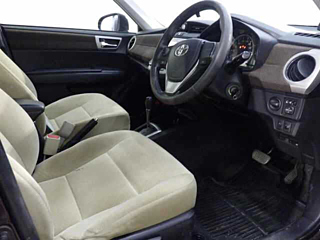 TOYOTA COROLLA AXIO 2013