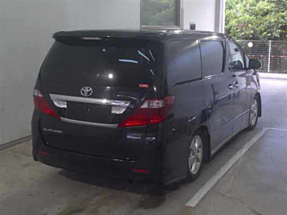 TOYOTA ALPHARD 2009
