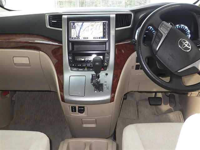 TOYOTA ALPHARD 2009