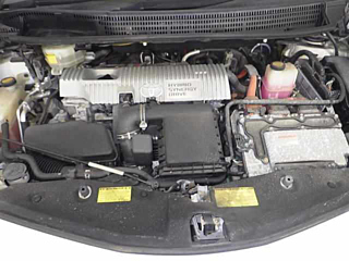 TOYOTA PRIUS ALPHA 2012