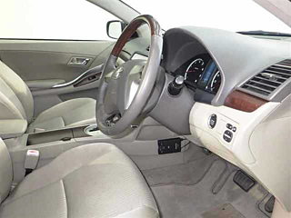 TOYOTA PREMIO 2011