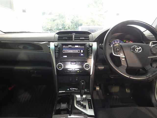 TOYOTA CAMRY 2011