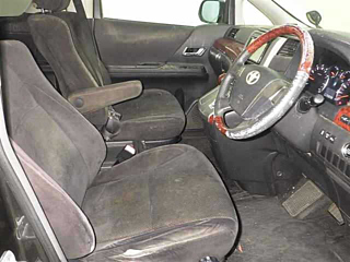 TOYOTA VELLFIRE 2010