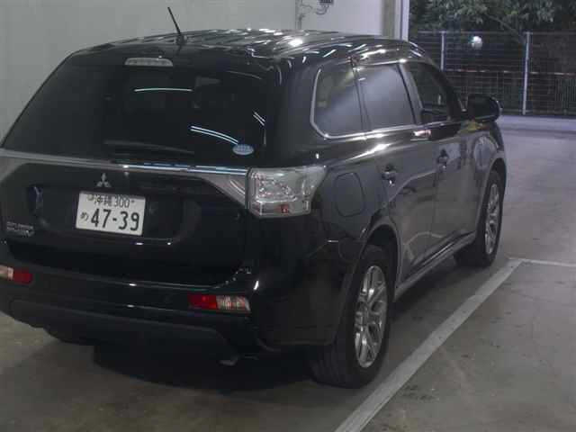 MITSUBISHI OUTLANDER PHEV 2013