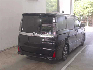 TOYOTA VOXY 2016