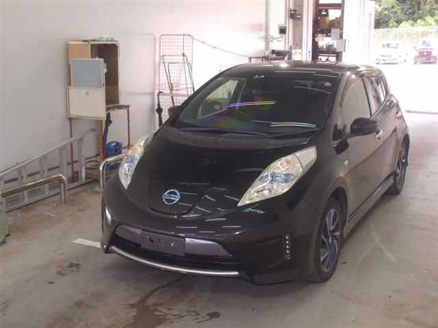 NISSAN LEAF 2016