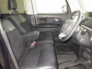 DAIHATSU TANTO 2014
