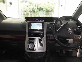 TOYOTA VOXY 2008