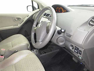 TOYOTA VITZ 2009