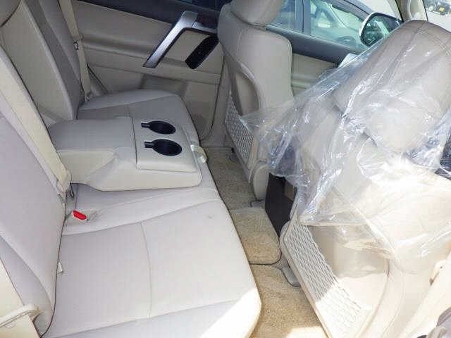 TOYOTA LAND CRUISER PRADO 2023