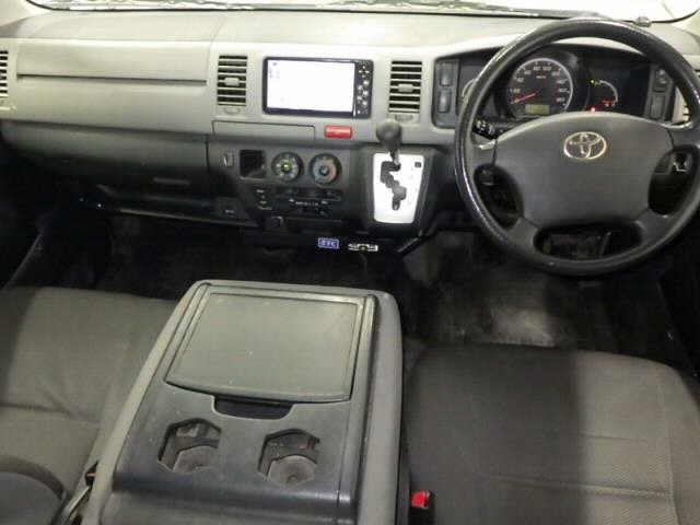 TOYOTA HIACE VAN 2012
