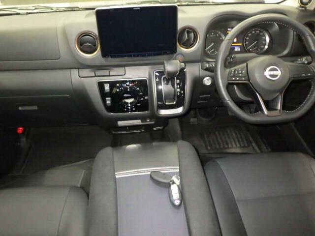 NISSAN CARAVAN VAN 2024
