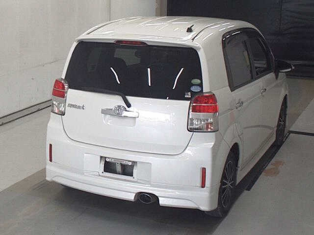 TOYOTA SPADE 2014