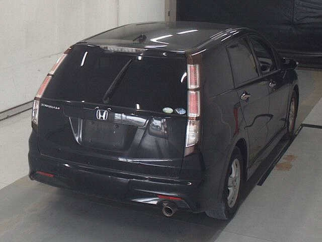 HONDA STREAM 2010