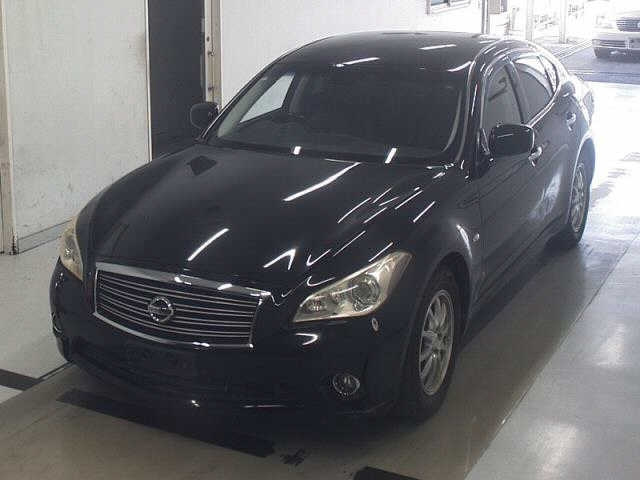NISSAN FUGA 2009