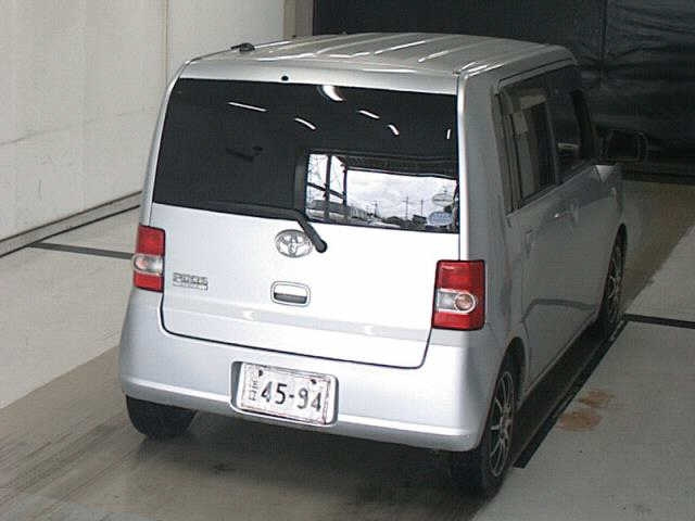 TOYOTA PIXIS SPACE 2012