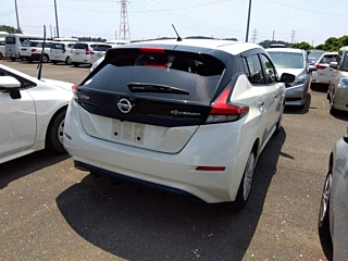 Заказать NISSAN LEAF