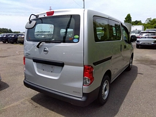 Заказать NISSAN NV200