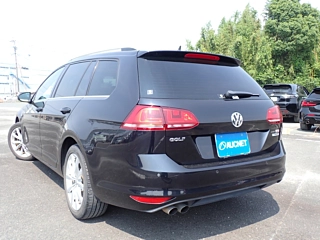 Заказать VOLKSWAGEN GOLF VARIANT