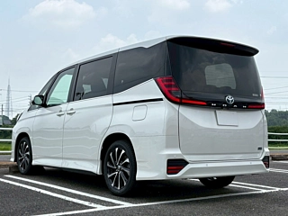 Заказать TOYOTA NOAH