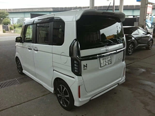 Заказать HONDA N BOX CUSTOM